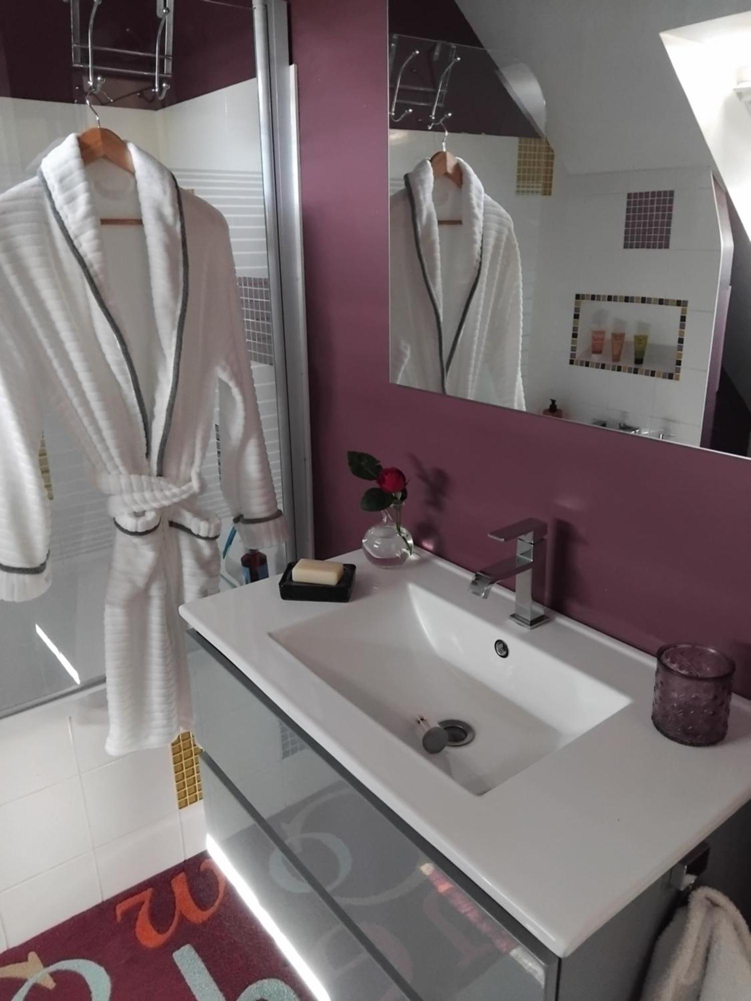 Chambre Dans Un Ecrin De Verdure Angrie ภายนอก รูปภาพ